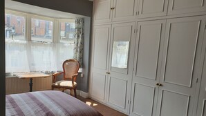 6 bedrooms, free WiFi, bed sheets - Impeccable 6-bed House in London (London)