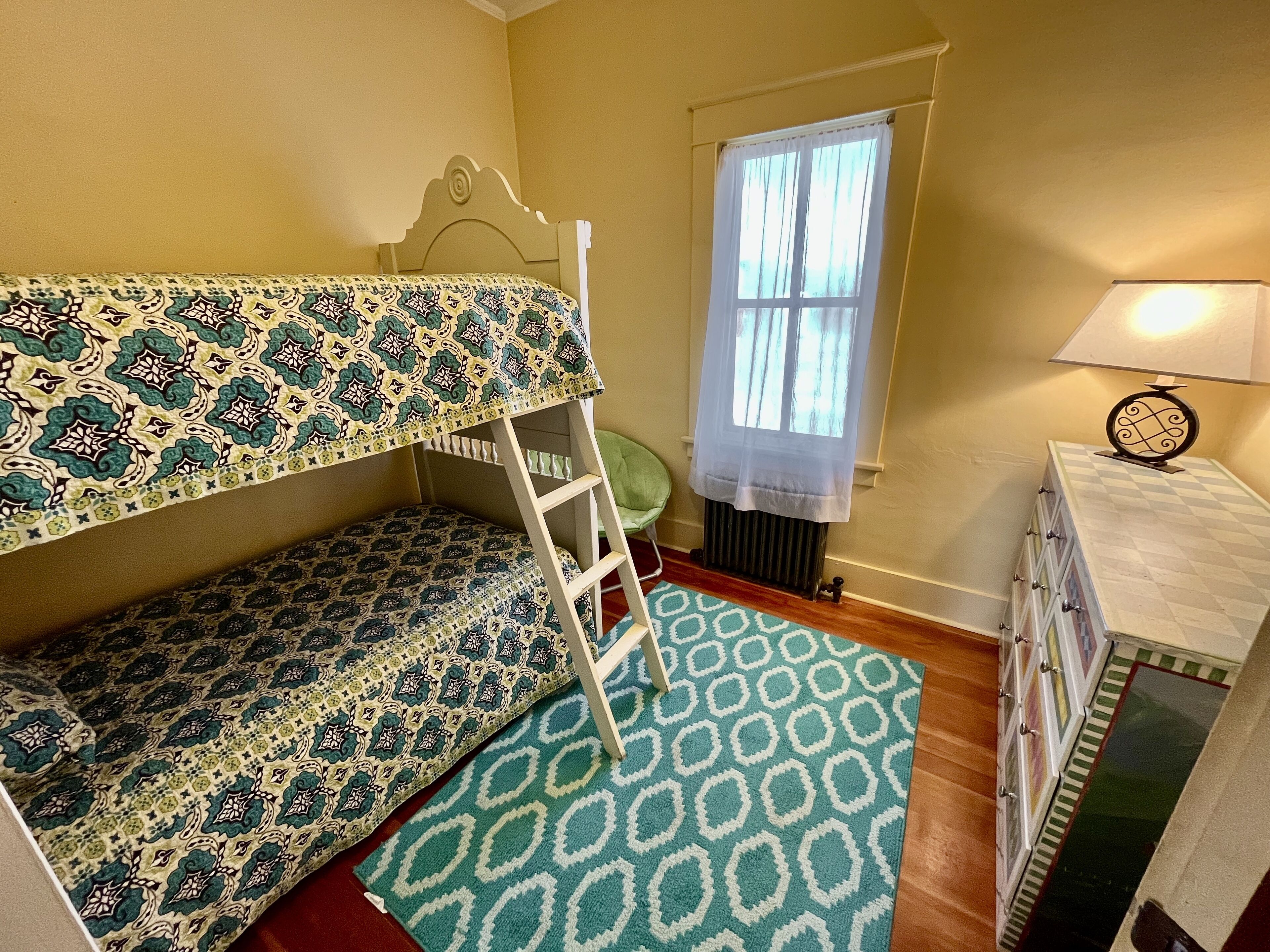 3 Schlafzimmer, Schreibtisch, kostenloses WLAN, Bettwäsche