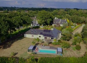 Exterior - Beach house with large garden and heated pool (Fouesnant)