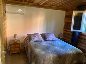 2 quartos, ferros/tábuas de passar roupa, Wi-Fi, roupa de cama