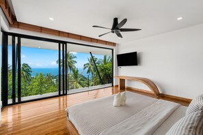 5 bedrooms, in-room safe, desk, iron/ironing board