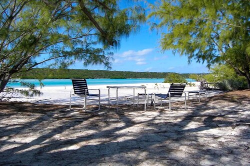 Private Home With Ocean Views, Short Walk to Beach & Club w/Pool, Tennis, Gym