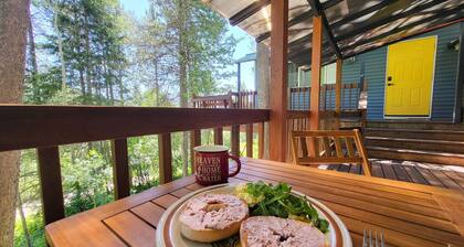 Lakeview Cottage under the Canopy