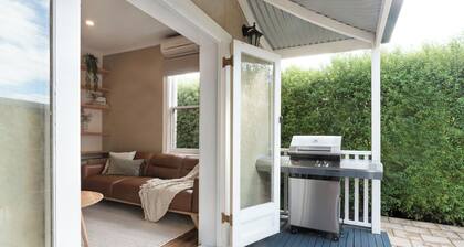 Walter Cottage: As Cosy as it is Convenient