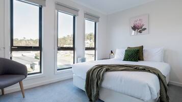 3 makuuhuonetta, silitysrauta/-lauta, ilmainen Wi-Fi, vuodevaatteet