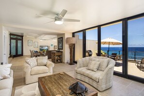 Smart TV - Hawaii Life Rentals Presents Puu Poa 302 (Princeville)