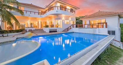Ocean View Villa + Private Pool and Lush Gardens