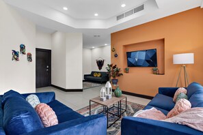 Smart TV, offices