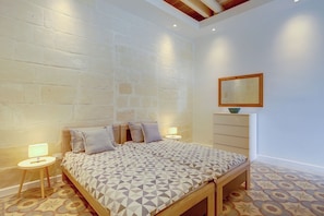 1 bedroom, iron/ironing board, free WiFi, bed sheets - Central and Cosy Apartment in Valletta (Valletta)