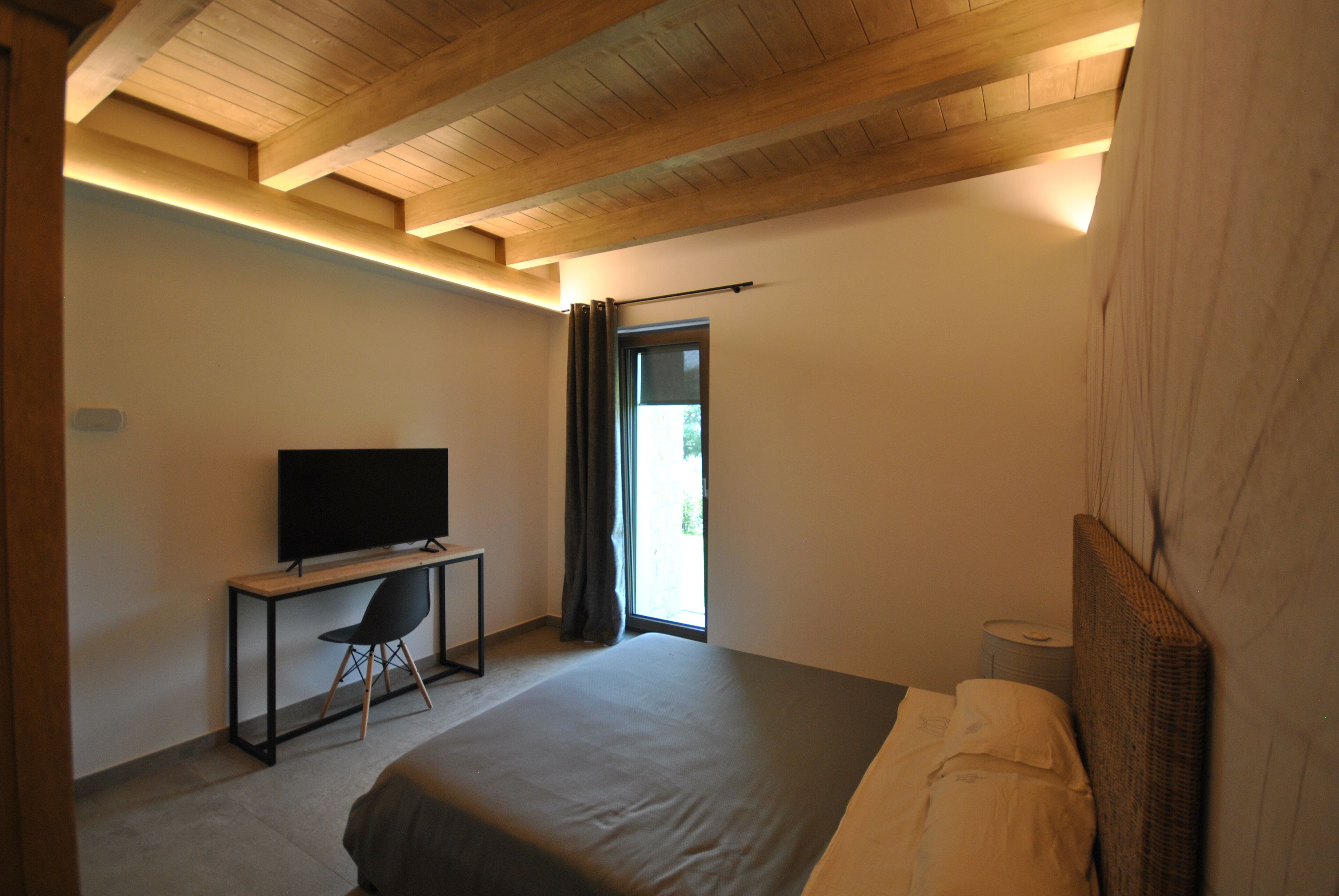 2 間睡房、房內夾萬、熨斗/熨衫板、免費 Wi-Fi