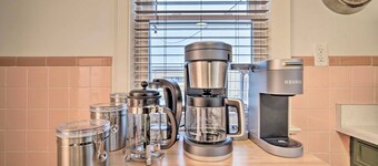 Central 3-Bed Home • Ideal for Families, Shopping, Beaches, Fishing • Dogs OK