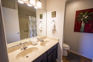 تجهيزات دش، مناشف