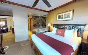 4 bedrooms, in-room safe, desk, iron/ironing board