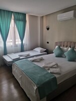 Family Room, Non Smoking | Egyptian cotton sheets, premium bedding, Select Comfort beds, free WiFi