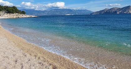 With sea view and directly on the crystal clear sea