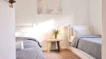 2 bedrooms