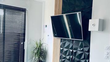 1 bedroom, free WiFi, bed sheets