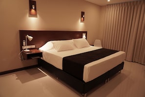 Chambre Double Supérieure | Literie de qualité supérieure, couette en duvet d'oie