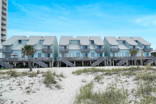 WELCOME TO OCEAN REEF!! We are right on the beach!! :)