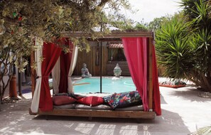 Indoor pool, a heated pool - Magnifique Villa Avec Piscine Chauffée (Florensac)