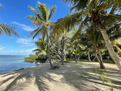 Two Authentic Conch Houses with Private Beach on FL BAY