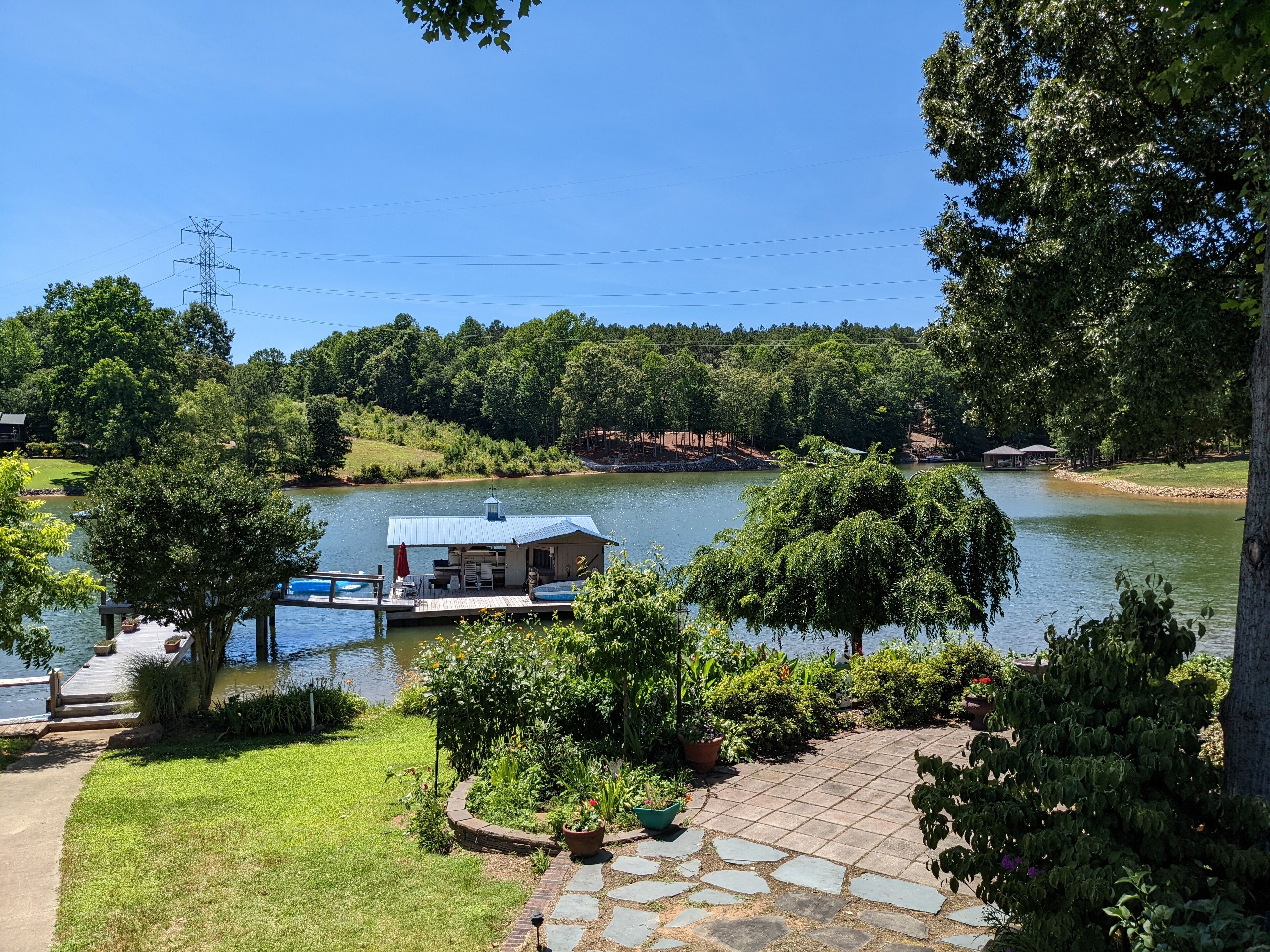 Beautiful Lake View Loft- 5 Min to LKN State Park!