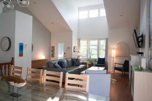 Smart TV, caminetto, monitor per computer, stampante