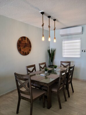 تناول الطعام