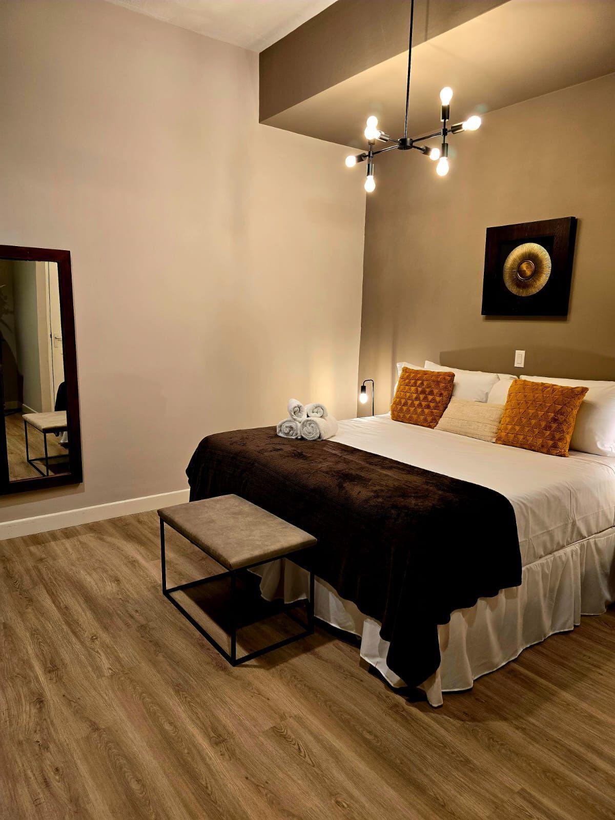 Classic Room, 1 King Bed | Premium bedding, pillowtop beds, individually decorated