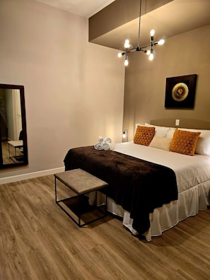 經典客房, 1 張特大雙人床 | 高級寢具、舒適加層、獨特裝潢、布置獨特