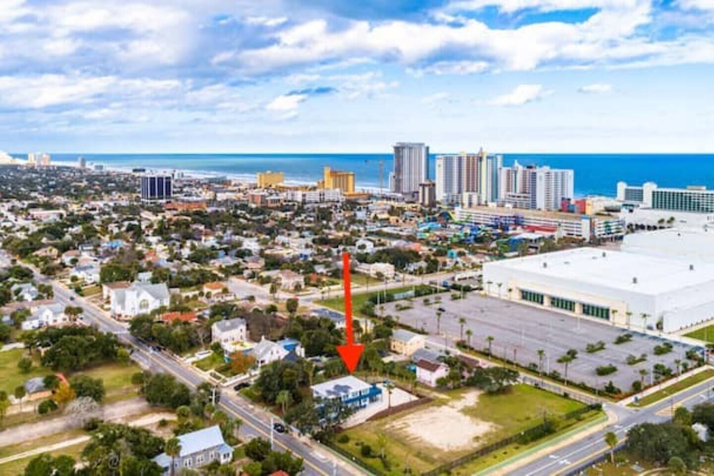Newly Updated Walk to Beach & Ocean Center
