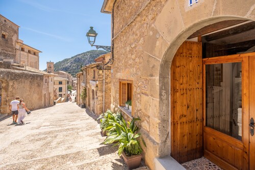 Beautifully Renovated Traditional Stone House in Calvario, Pollença