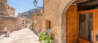 Beautifully Renovated Traditional Stone House in Calvario, Pollença