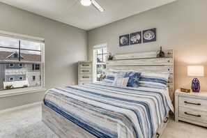 4 bedrooms, iron/ironing board, free WiFi, bed sheets