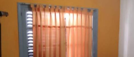 7 sovrum, skrivbord, gratis wi-fi och sängkläder