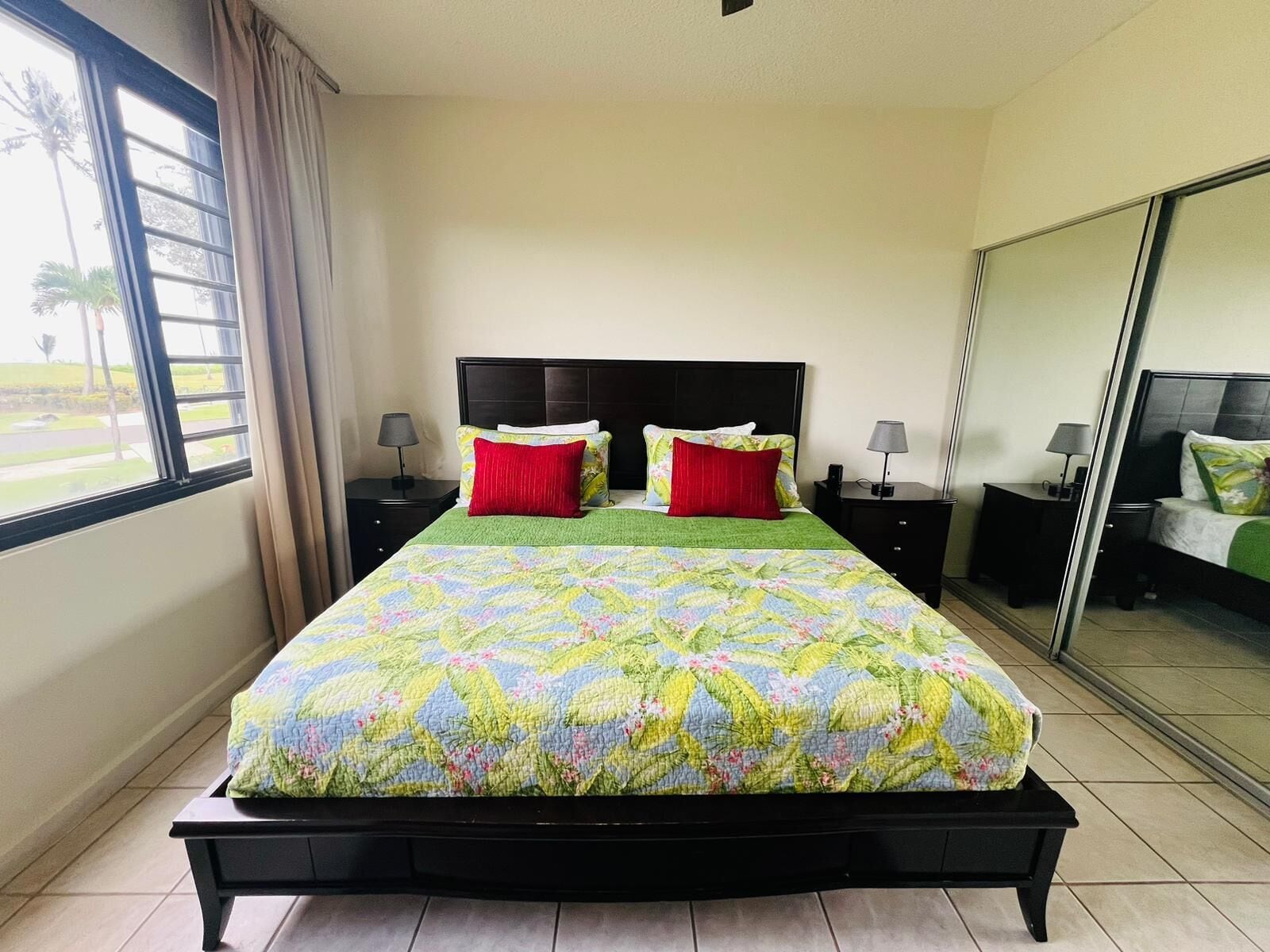 2 Schlafzimmer, Reisekinderbett, kostenloses WLAN, Bettwäsche