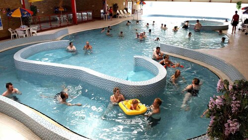 Owlers Retreat, 3 Bed Luxury Beach House, 1 Minute to Beach, Enclosed Garden