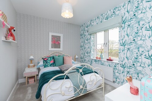 5 Bedroom House located near The Heyford for fab food & drinks & BicesterVillage