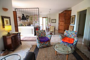 TV - Casa Allegra in the Maremma Park (Rispescia)