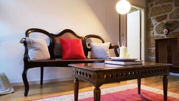 Casa do Senhorio | Área de estar | TV de tela plana