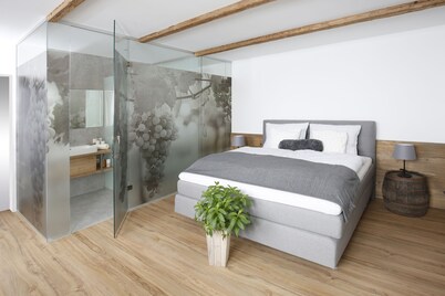 Chalet Appartement Weingarten mit Panorama Blick in die Berge