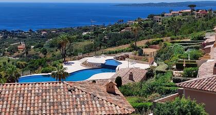 Small but nice - panoramic sea view - Magnifique!