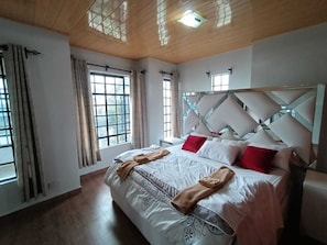 4 bedrooms, in-room safe, free WiFi, bed sheets