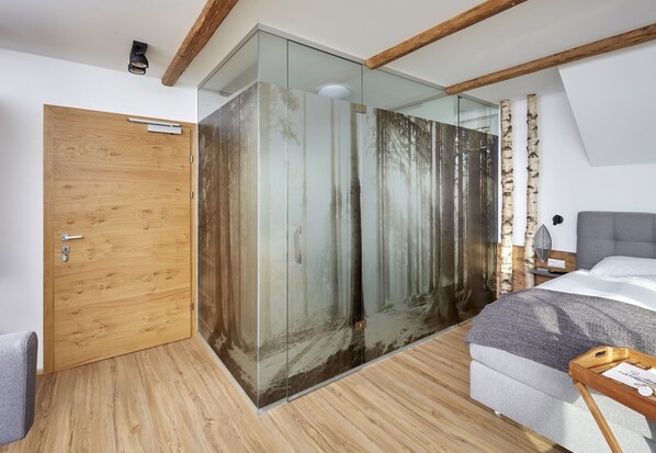 1 bedroom, iron/ironing board, travel crib, free WiFi