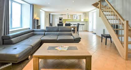 3 bedroom stunning home in Créances