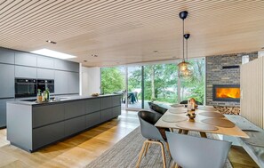 Dining - Gorgeous home in Bryrup with kitchen (Bryrup)