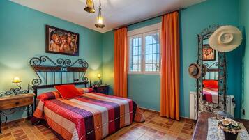 3 chambres, lit parapluie, Wi-Fi gratuit, draps fournis