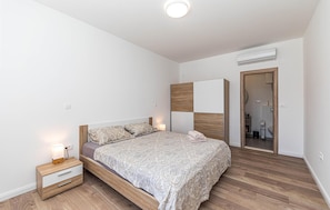3 Schlafzimmer, Bügeleisen/Bügelbrett, Reisekinderbett, kostenloses WLAN
