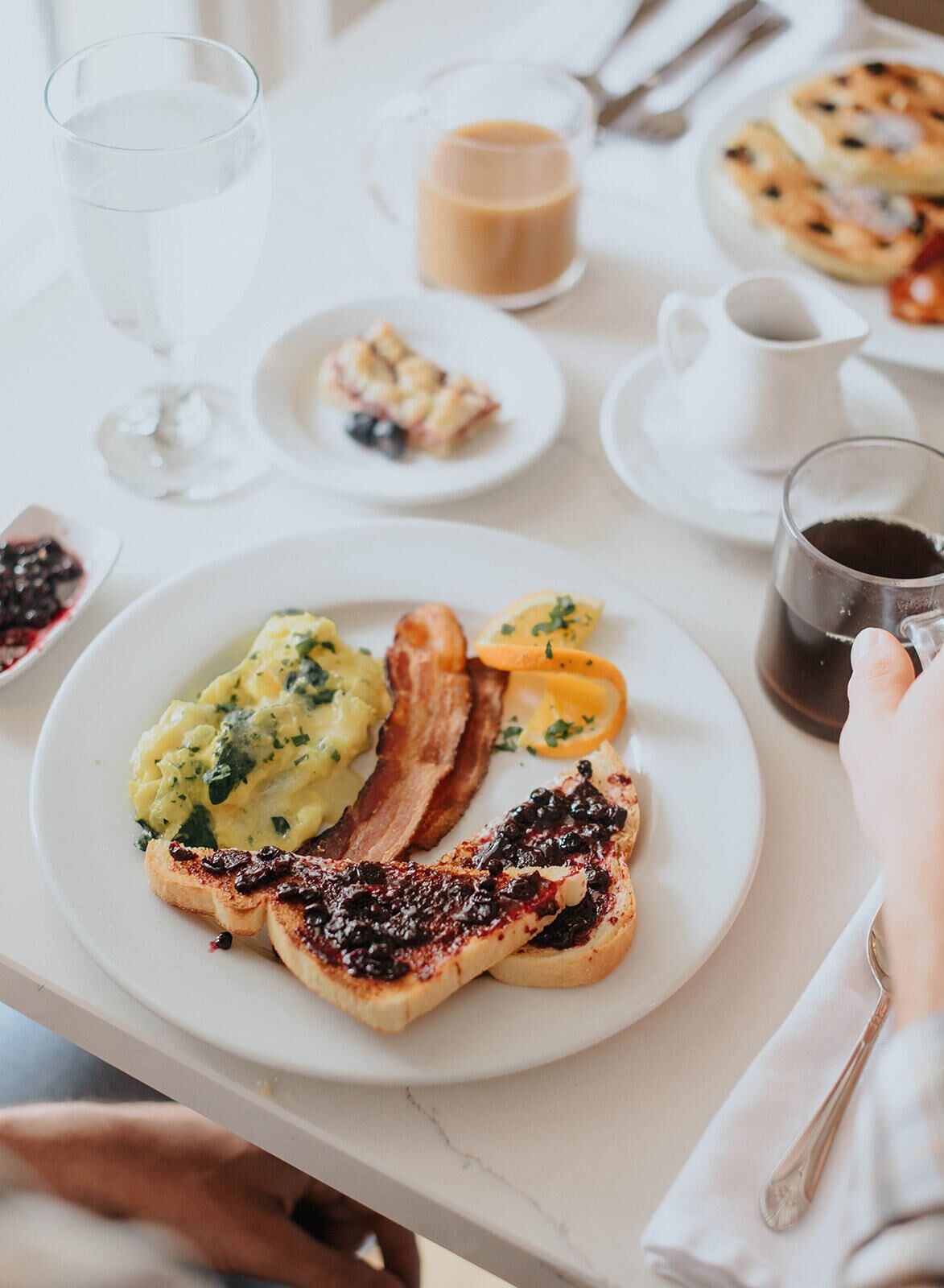 daily cooked-to-order breakfast for a fee