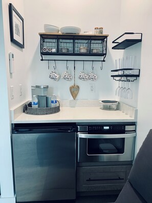 Interior - Intimate Heated Pool Side Beach Bungalow! Just steps to the beach! (St. Augustine)